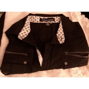 Victorious (brand) Black Shirt 2XL